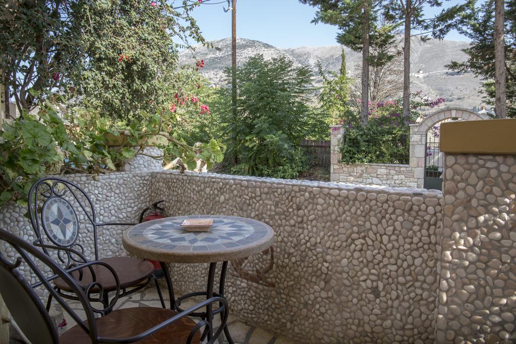 Greka Ionian Suites Αγία Ευφημία Εξωτερικό φωτογραφία