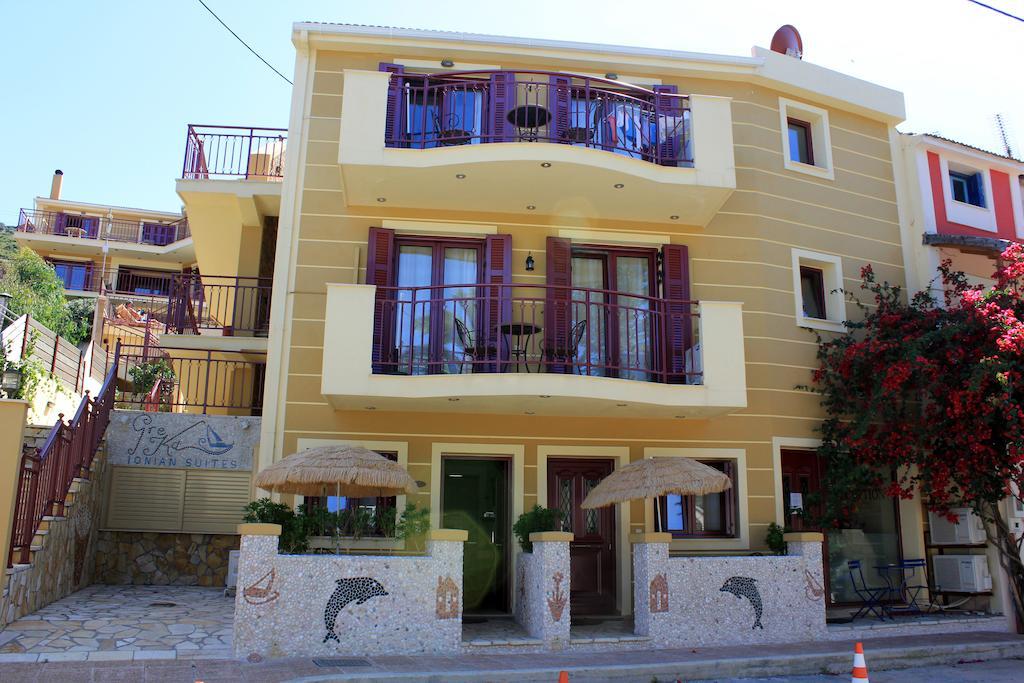 Greka Ionian Suites Αγία Ευφημία Εξωτερικό φωτογραφία