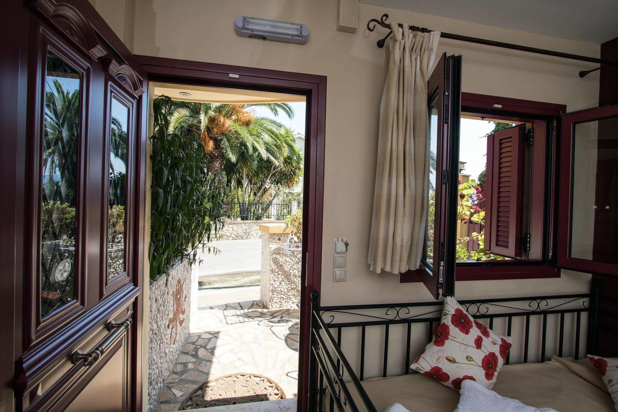 Greka Ionian Suites Αγία Ευφημία Εξωτερικό φωτογραφία