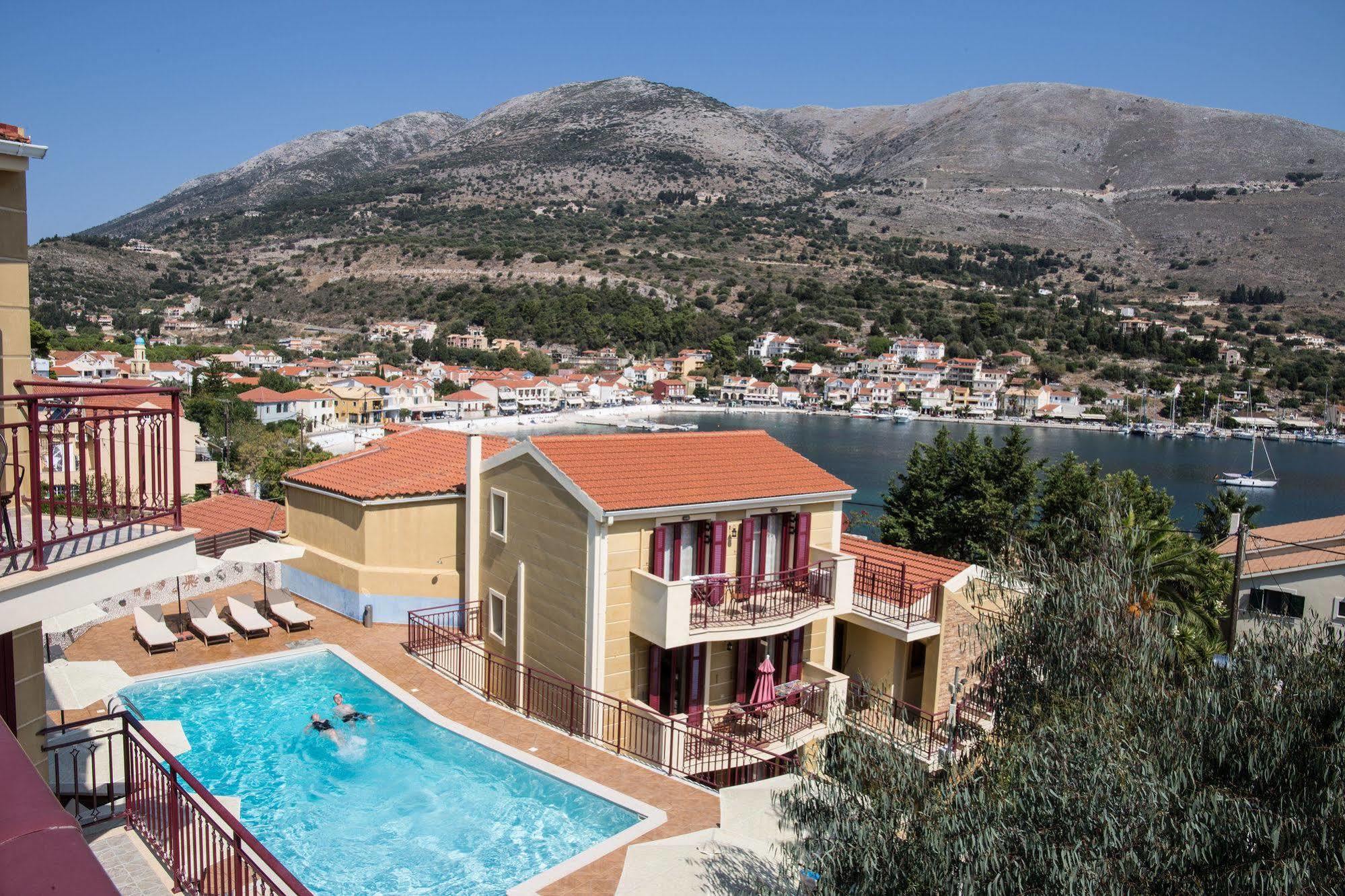Greka Ionian Suites Αγία Ευφημία Εξωτερικό φωτογραφία